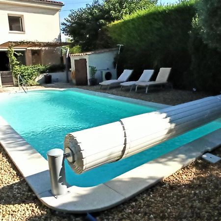 Appartement Grand Confort A Deux Pas Du Centre Ville LʼIsle-sur-la-Sorgue Exteriör bild